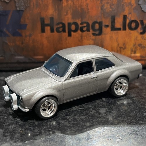 Hot wheels ford escort - hot,